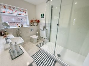 Photo 24- click for photo gallery